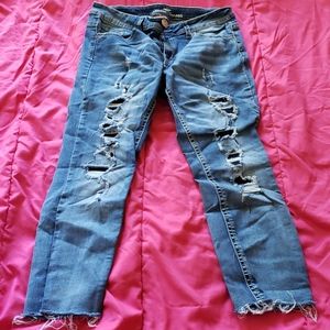 Ladies cropped jeans